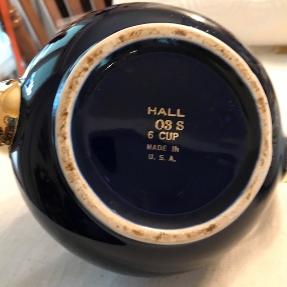 Vintage Hall Fireproof China Boston Shape Cobalt and Gold Teapot - Picture 4 of 11